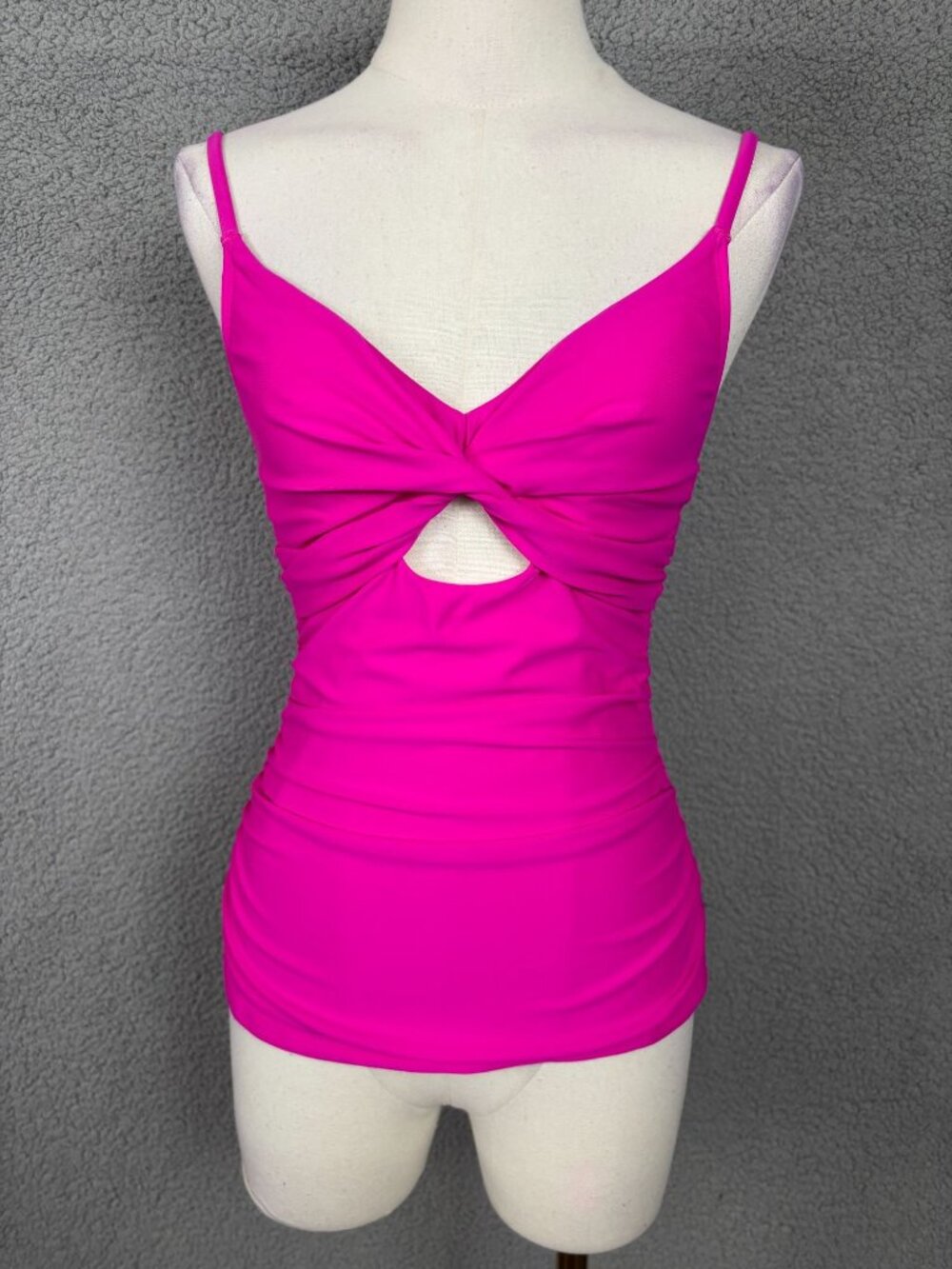Cupshe Women's  Cutout Twisted Front Swim Tankini Top Hot Pink Size XS NWT's.